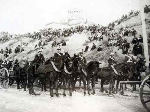 foto 8.jpg (20431 bytes)